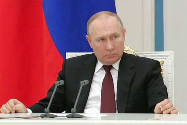 Песков подтвердил скорое проведение Путиным регулярного совещания с постоянными членами СБ 