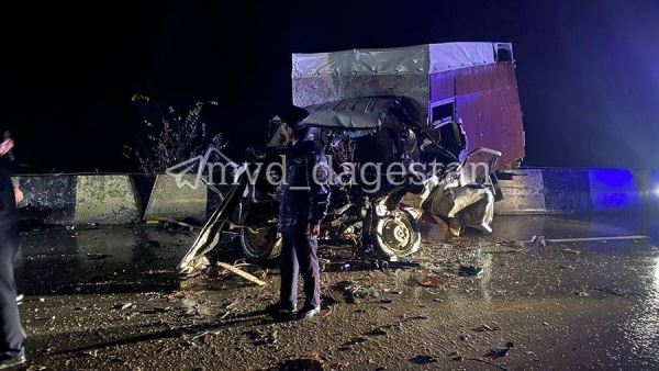 Пять человек погибли в двух ДТП на одном участке дороги в Дагестане<br />
