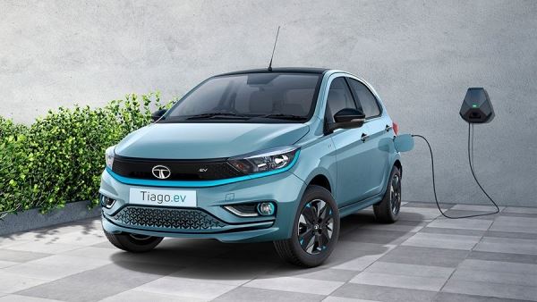 В Индии представили первый серийный электромобиль Tata Tiago.ev<br />

